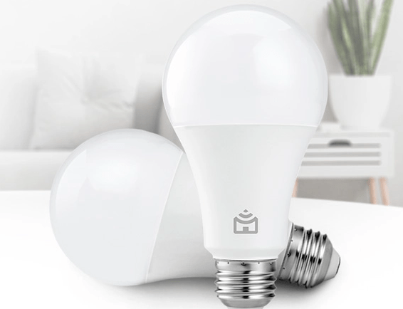 Promoção de Smart Lâmpada Wi-Fi Positivo 9W Casa Inteligente Branco Quente e Frio